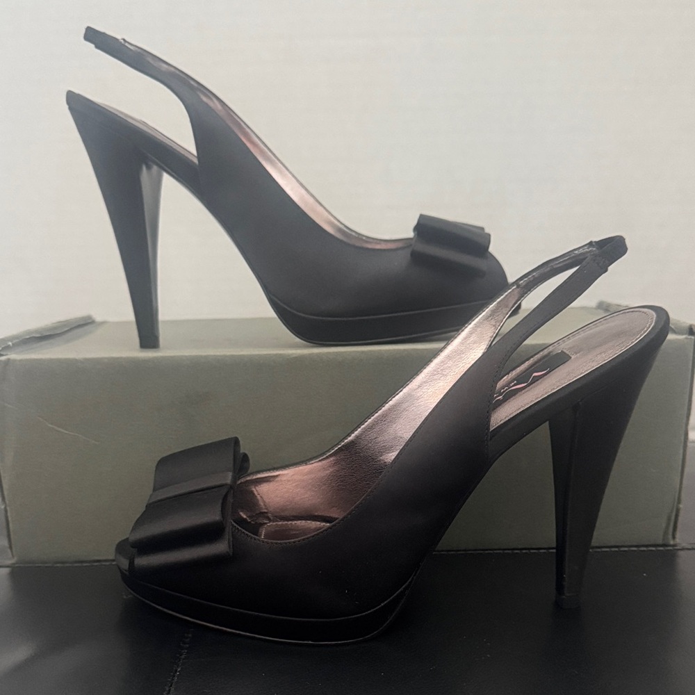 Nina Elegant Black Slingback Heels
